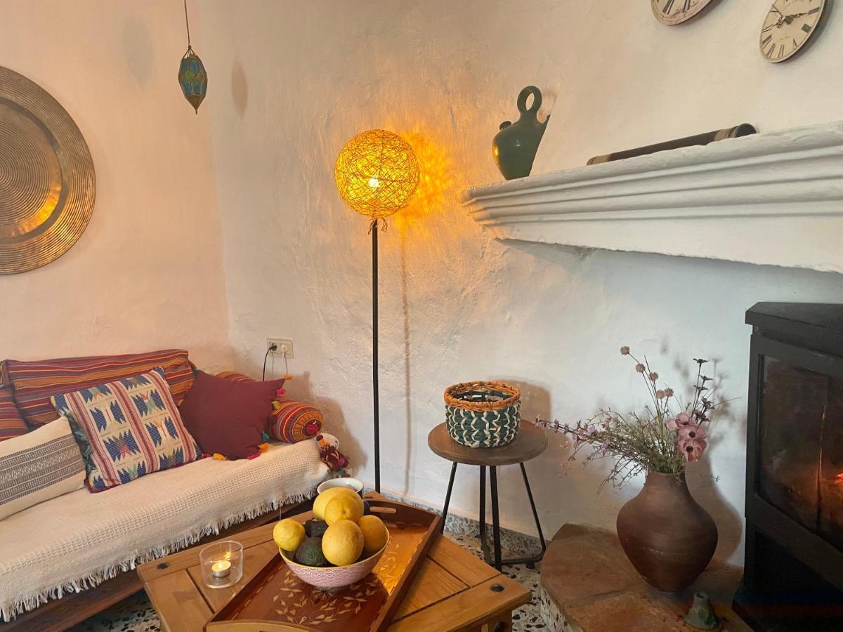 Casa Amigos Sorvilan - La Almendra Esterno foto